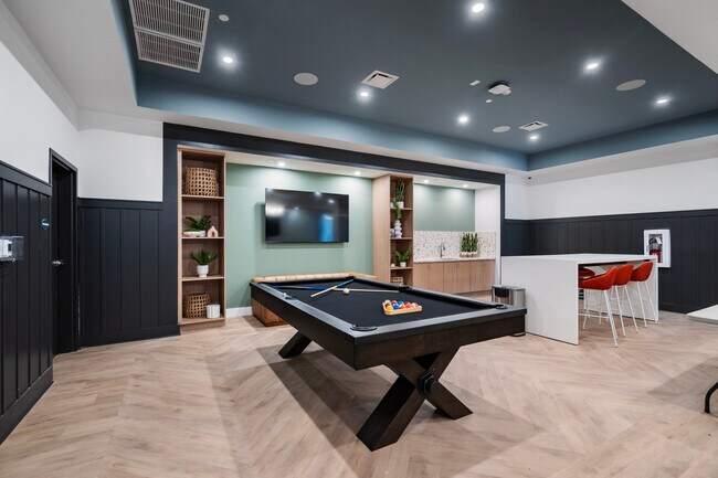 Union on Taft, Cincinnati, OH 45219 - photo 5