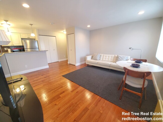 20 Bowdoin St unit 3, Boston, MA 02114 - photo 2