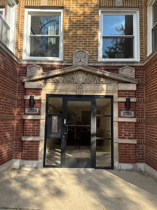 3708 W Ainslie St unit 3, Chicago, IL 60625 - photo 7