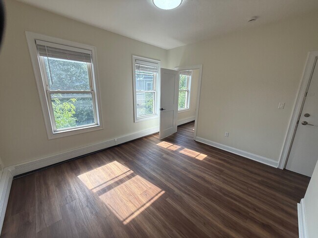 16 O St unit 3, Boston, MA 02127 - photo 3