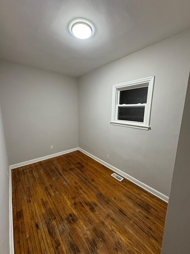 1610 Walnut St, Toledo, OH 43608 - photo 6