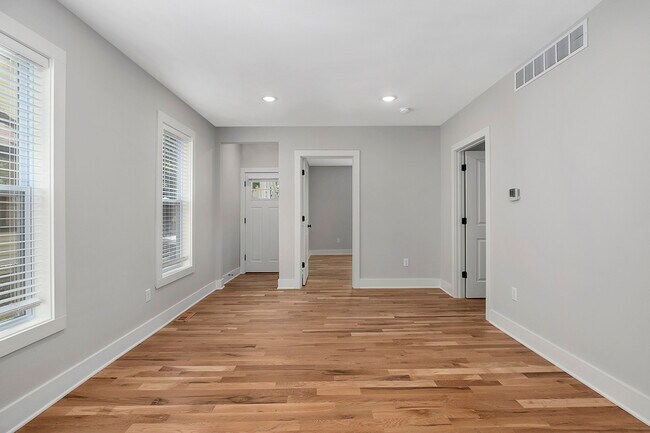 751 Veto St NW unit 1, Grand Rapids, MI 49504 - photo 4