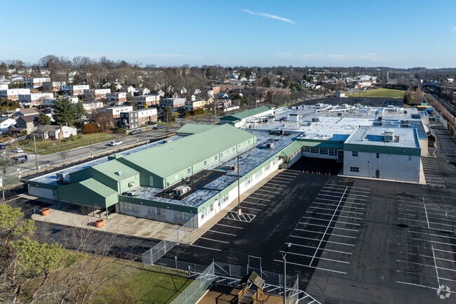 Calvary Christian Academy has grades PK-12.