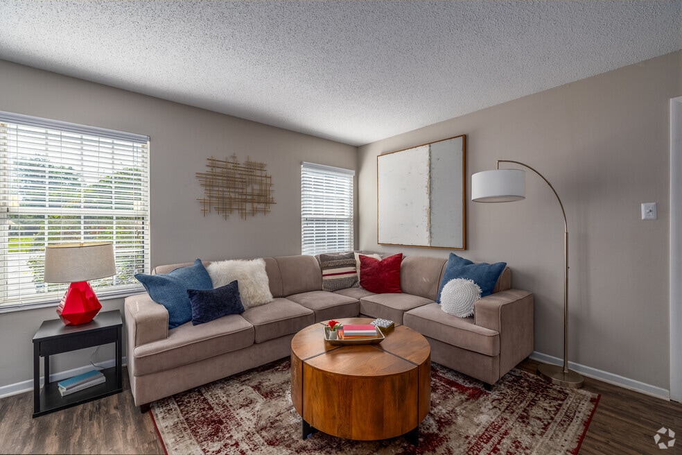 Opal 1BD 1BA - Living Area