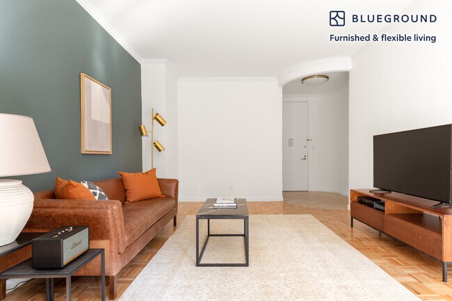 150 E 57th St unit FL11-ID461, New York, NY 10022 - photo 3