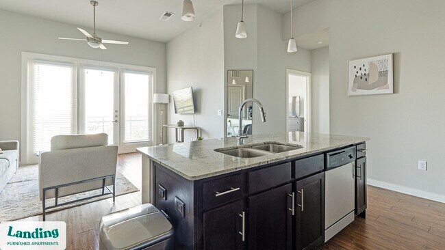 4300 Cromwell Dr unit 1304, Kyle, TX 78640 - photo 6