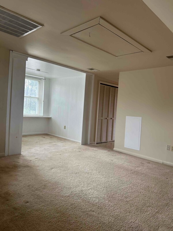2164 Henshaw Rd Unit 2, Inwood, WV 25428