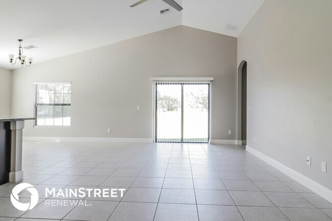 327 Anchovie Ct, Kissimmee, FL 34759 - photo 2