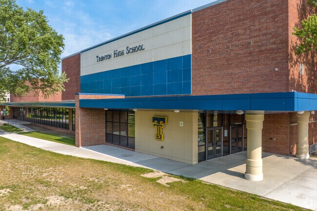 Trenton High School participates in the Downriver Career Technical Consortium.