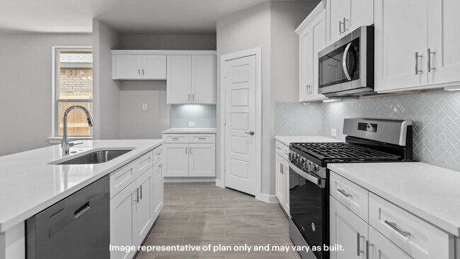 1917 Fortune Dr, Midland, TX 79707 - photo 5