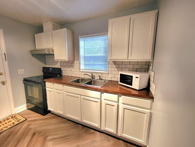 110 Astor St, Warner Robins, GA 31093 - photo 6