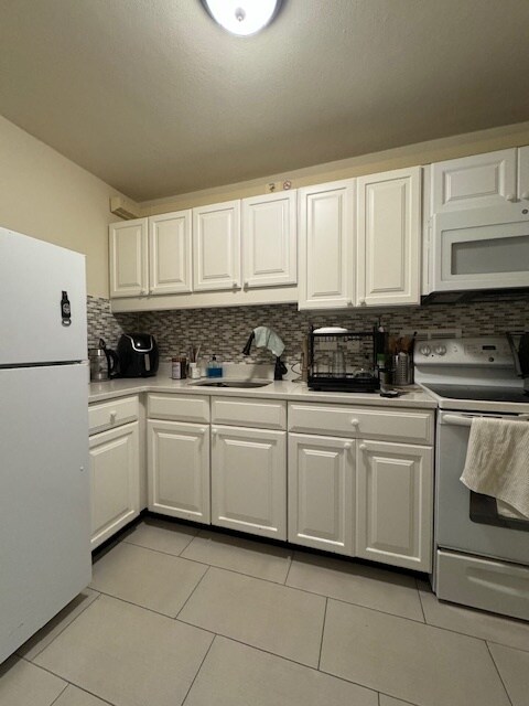 77 Monmouth St unit 618, Brookline, MA 02446 - photo 5