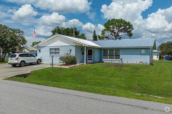 Some West Sebring residents have chosen to enclose their garage, giving them an extra bedroom.