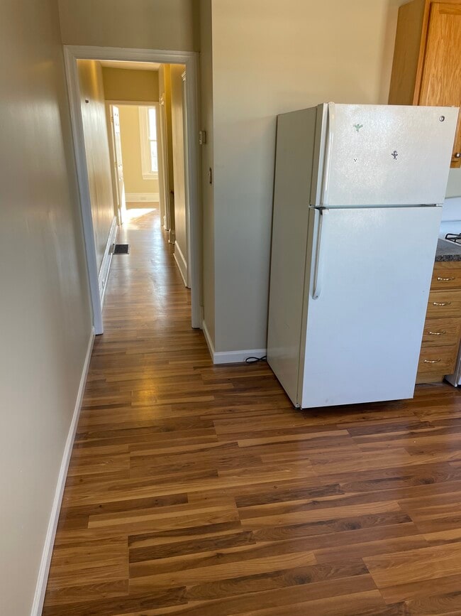 600 Roxborough Ave unit 2nd floor, Philadelphia, PA 19128 - photo 6