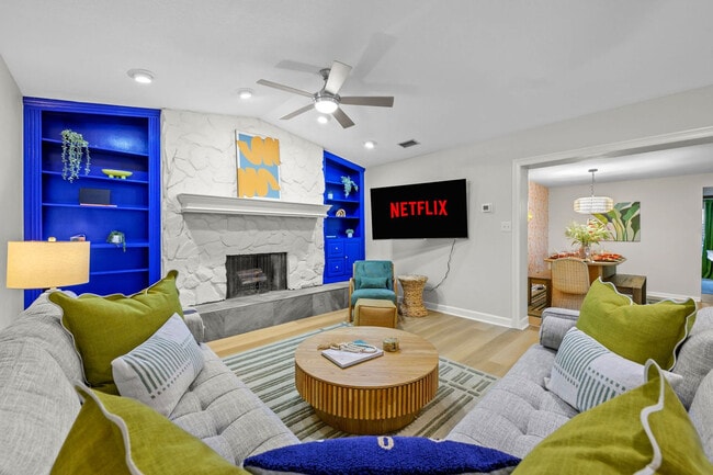 11950 117th St N unit ID1318703P, Largo, FL 33778 - photo 2