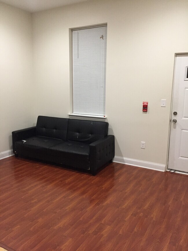 1835 N 19th St unit B1, Philadelphia, PA 19121 - photo 4