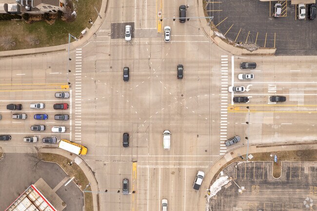 U.S. Route 14 skirts the southwestern edge of Willow Wood.