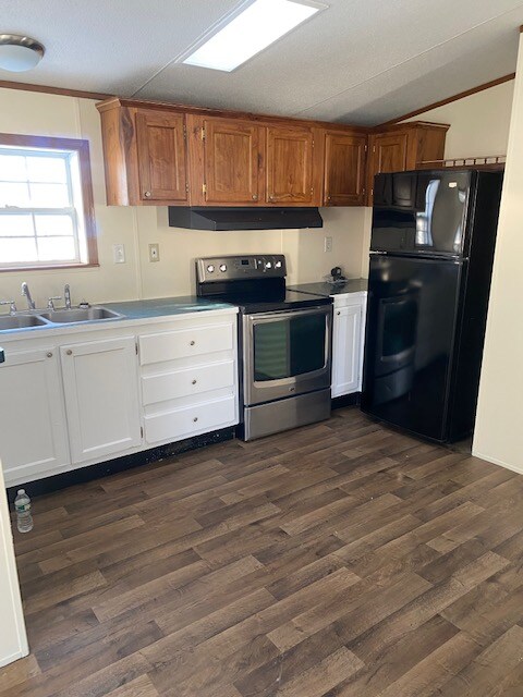 5 Rocky Way, Milford, ME 04461