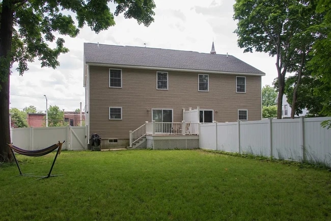 11 Taylor St, Saugus, MA 01906 - photo 6