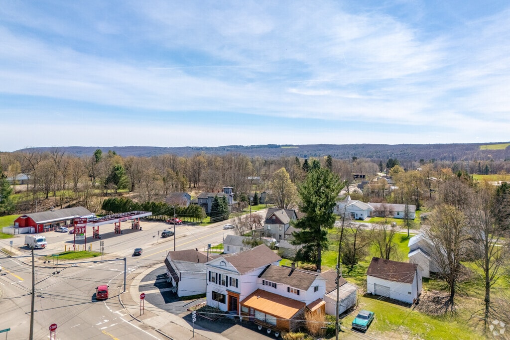 Gerry has a suburban rural feel with a busy summer including Rodeo and a folk festival.