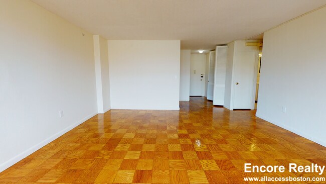 57 Monmouth St unit 710, Brookline, MA 02446 - photo 5