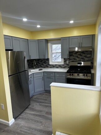 1245 Front St Unit 2nd fl, Uniondale, NY 11553