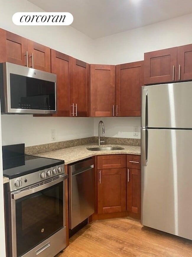 331 Franklin Ave, Brooklyn, NY 11238