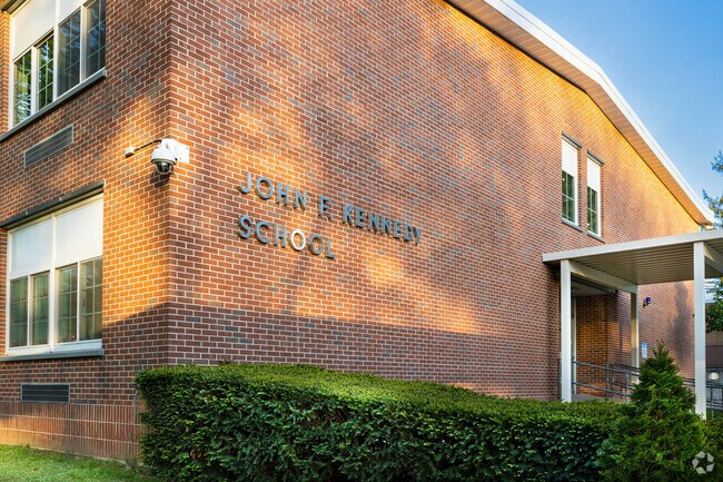 John F. Kennedy Elementary School in Kings Point gets a Niche grade of A-plus.