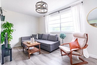 605 Dennison Ave Unit ID1265654P, Columbus, OH 43215