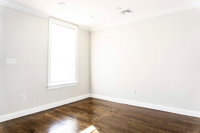 75 Morris St unit 1, Boston, MA 02128 - photo 7