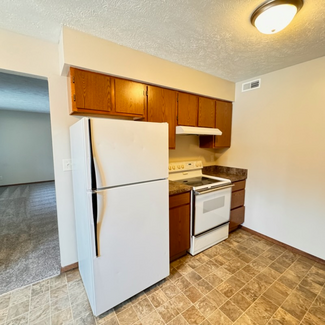 1812 Knox St Unit 1812 Knox St. Apt. 14, Lincoln, NE 68521