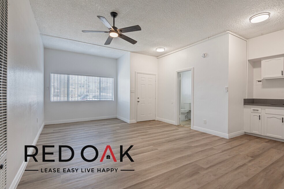 15901 S Vermont Ave unit 17, Gardena, CA 90247 - photo 1