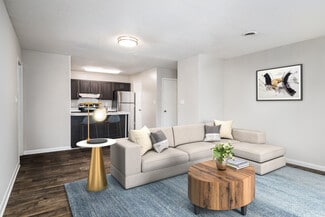 3501 Farmington Dr, Greensboro, NC 27407