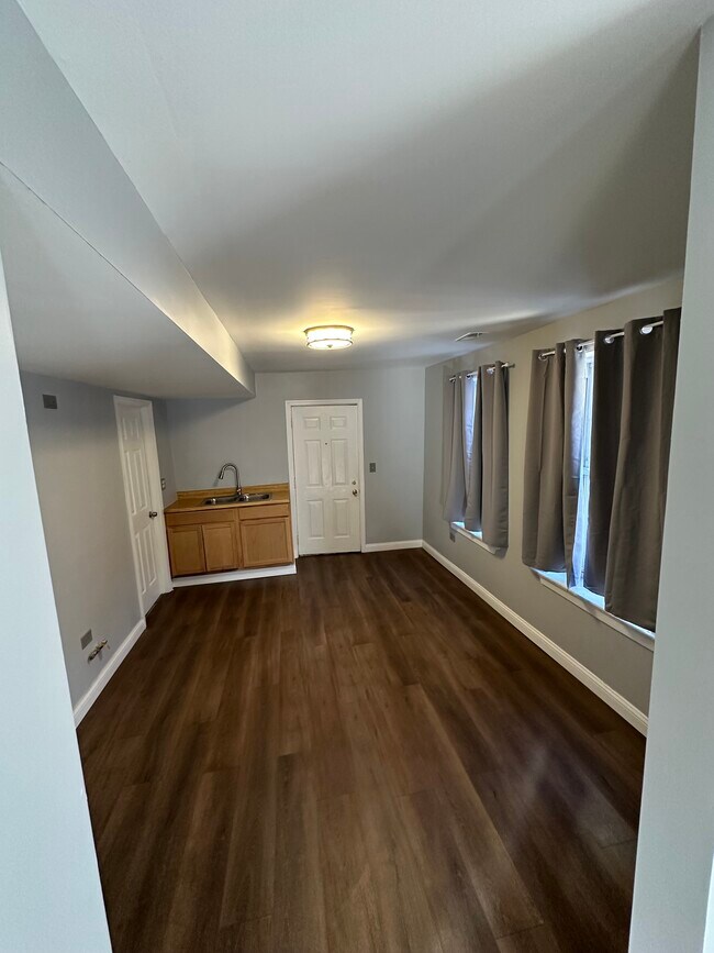 2712 W 25th St unit 1R, Chicago, IL 60608 - photo 3