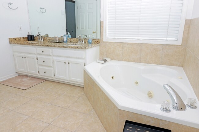 888 Saddlebred Way, Sugar Hill, GA 30518 - photo 5