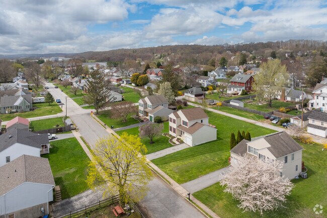 Large single-family homes in Sadsbury Township often include spacious yards and private driveways.