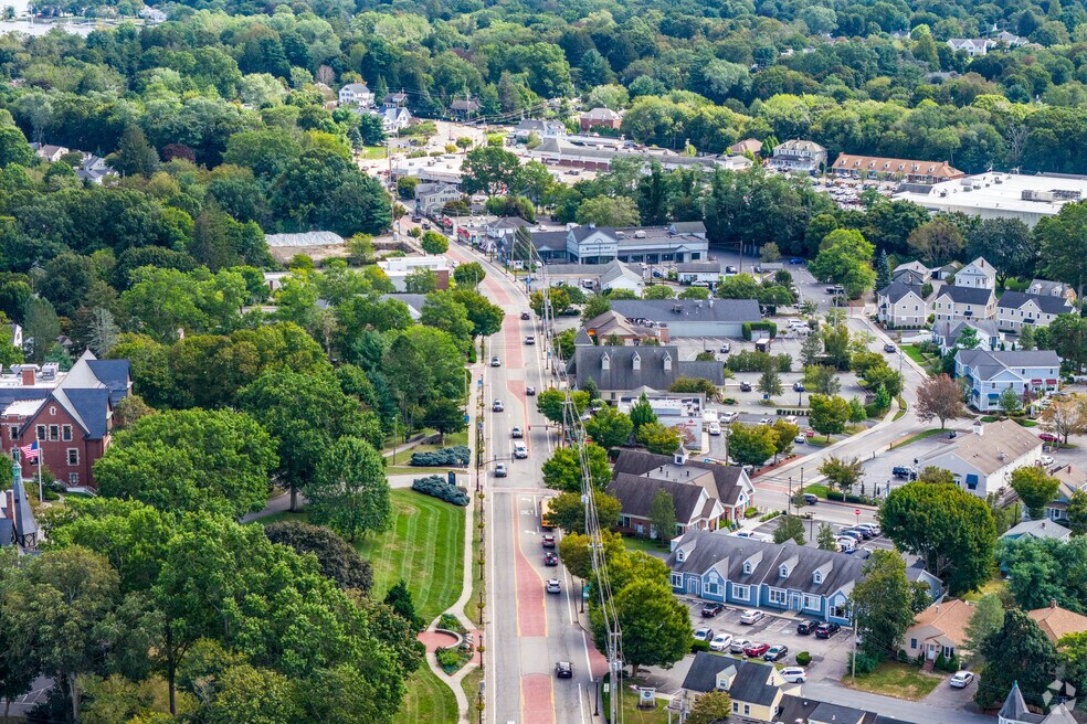 Neighborhood_Barrington_021424