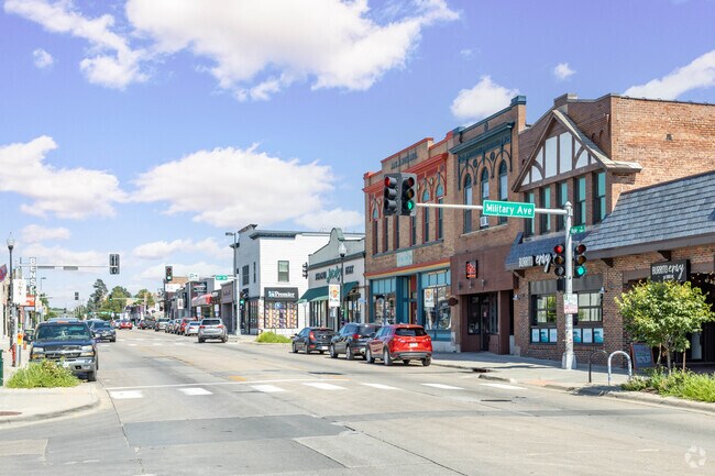 Downtown Benson boasts many retail and dining options to enjoy.