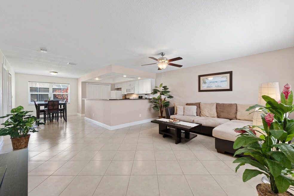 314 SW 3rd Place unit 1, Cape Coral, FL 33991 - photo 1