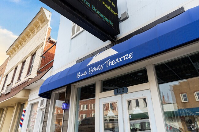 See a show at the Blue House Theatre in downtown Warrenton.