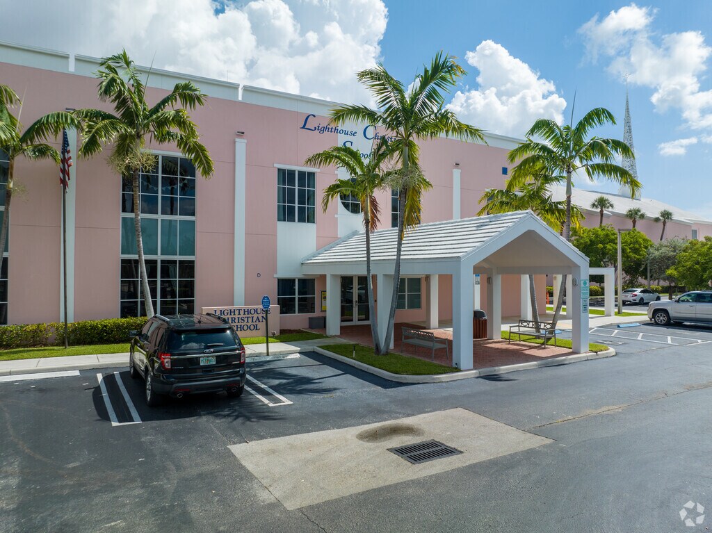 Lighthouse Point Christian School serving the community with outstanding programs.