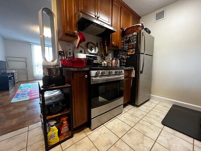 The Brook House unit 902, Brookline, MA 02445 - photo 7