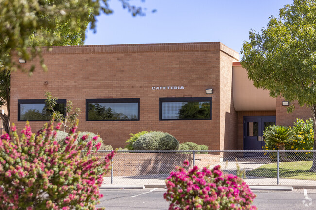 Many colorful flowers brighten the day at Mesa’s Shepherd Junior High School.