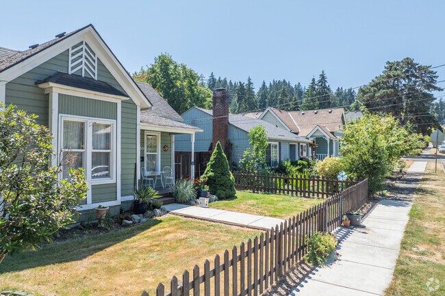 Older homes with three bedrooms built usually cost between $450,000 and $550,000.