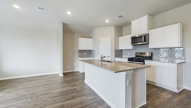 7037 Bexley Ct, Alexandria, LA 71303 - photo 5