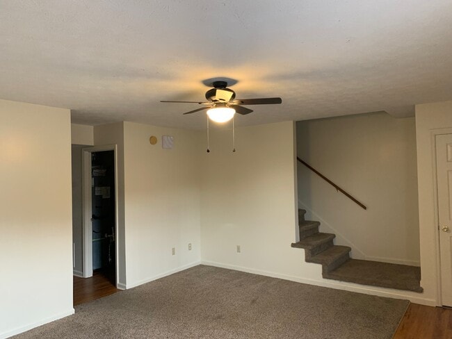 1066 Brandy Ln unit Apartment A, Richmond, KY 40475 - photo 3