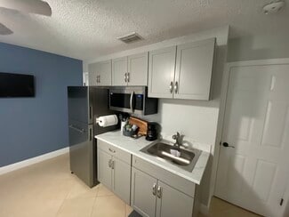 12005 Misty Brook Ct Unit Pelican Villa A1, Tampa, FL 33635