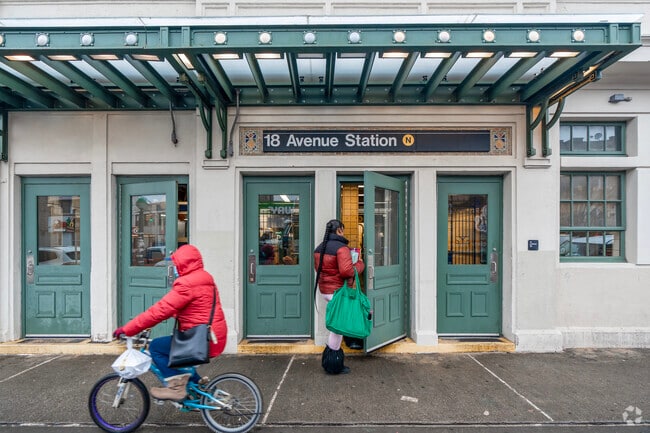 The N train is a vital, easy, mass transit option in Mapleton.