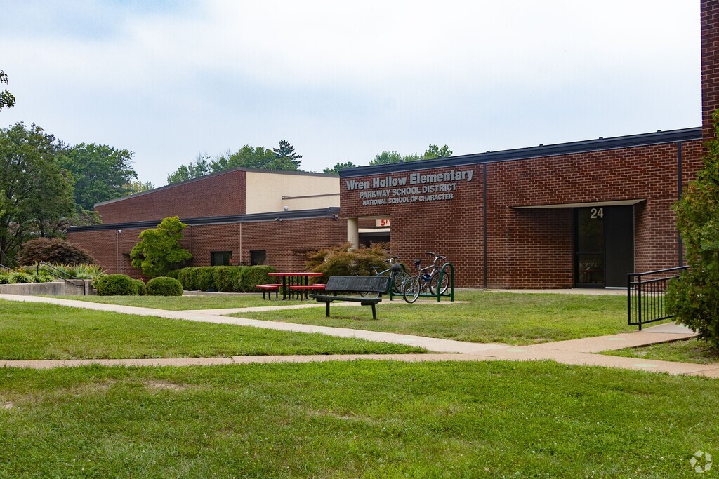 Wren Hollow Elementary School serves Ballwin students from Pre-K through the 5th grade.