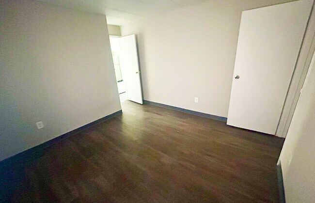 331 Shiloh St unit 331-03, Cincinnati, OH 45220 - photo 5